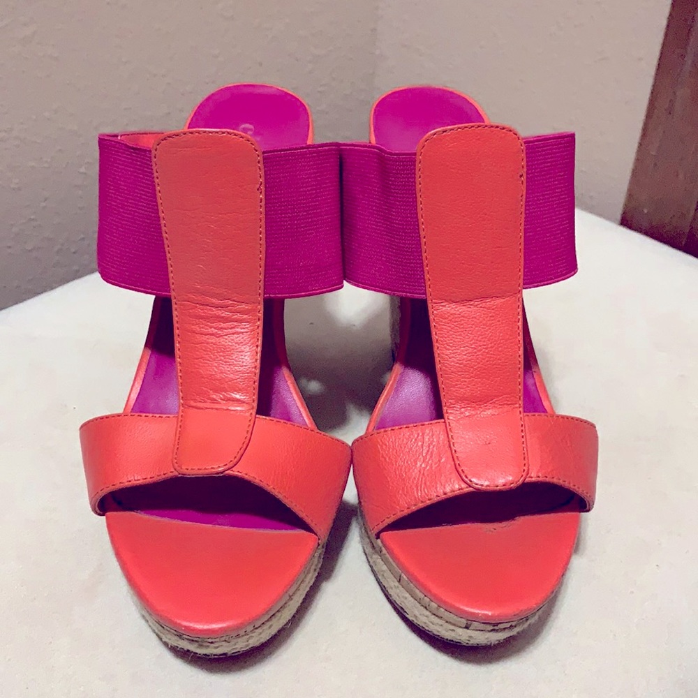 Sold‼️‼️Charles By Charles David,Fuchsia pink and Orange Wedge! good condition.